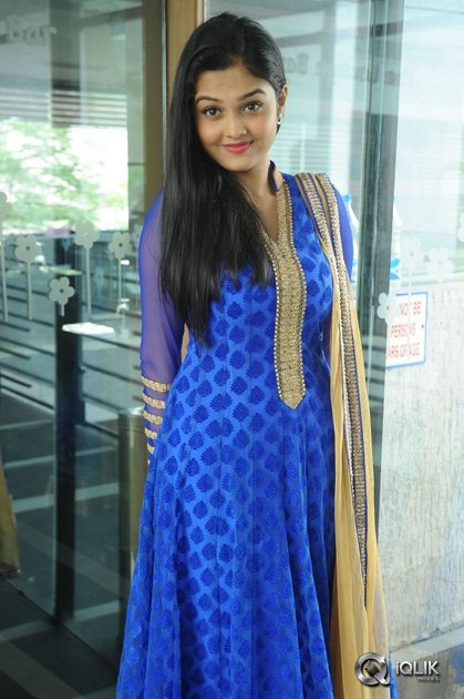 Pragati-Chourasiya-at-Basthi-Movie-Trailer-Launch